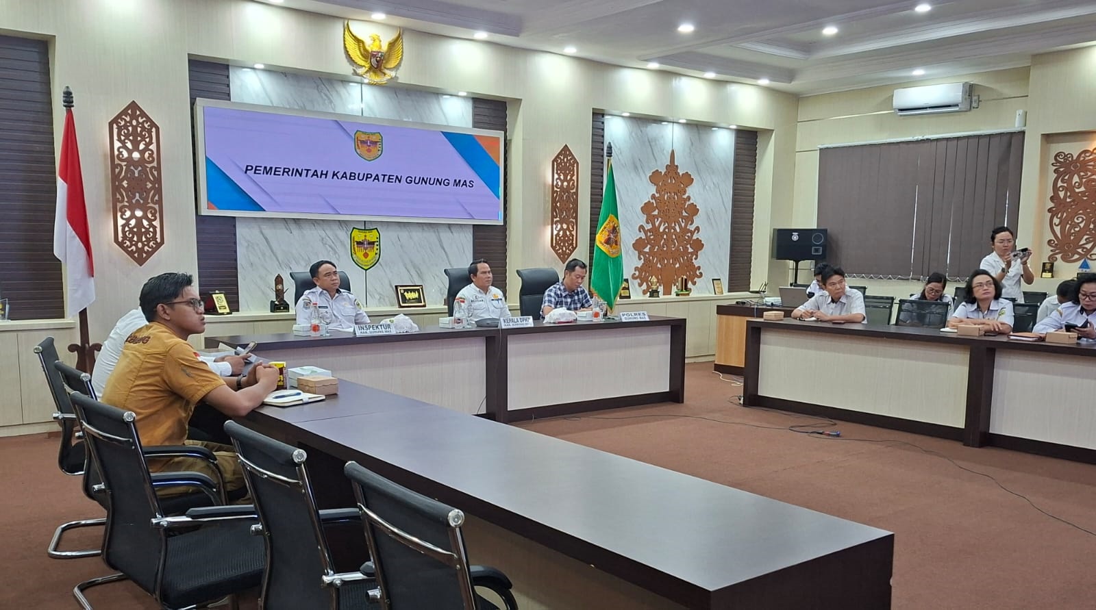 Suasana pelaksanaan rakor satgas saber pelanggaran harga, keamanan dan mutu pangan tahun 2026, di ruang rapat lantai 1 kantor bupati setempat, Rabu (4/2).