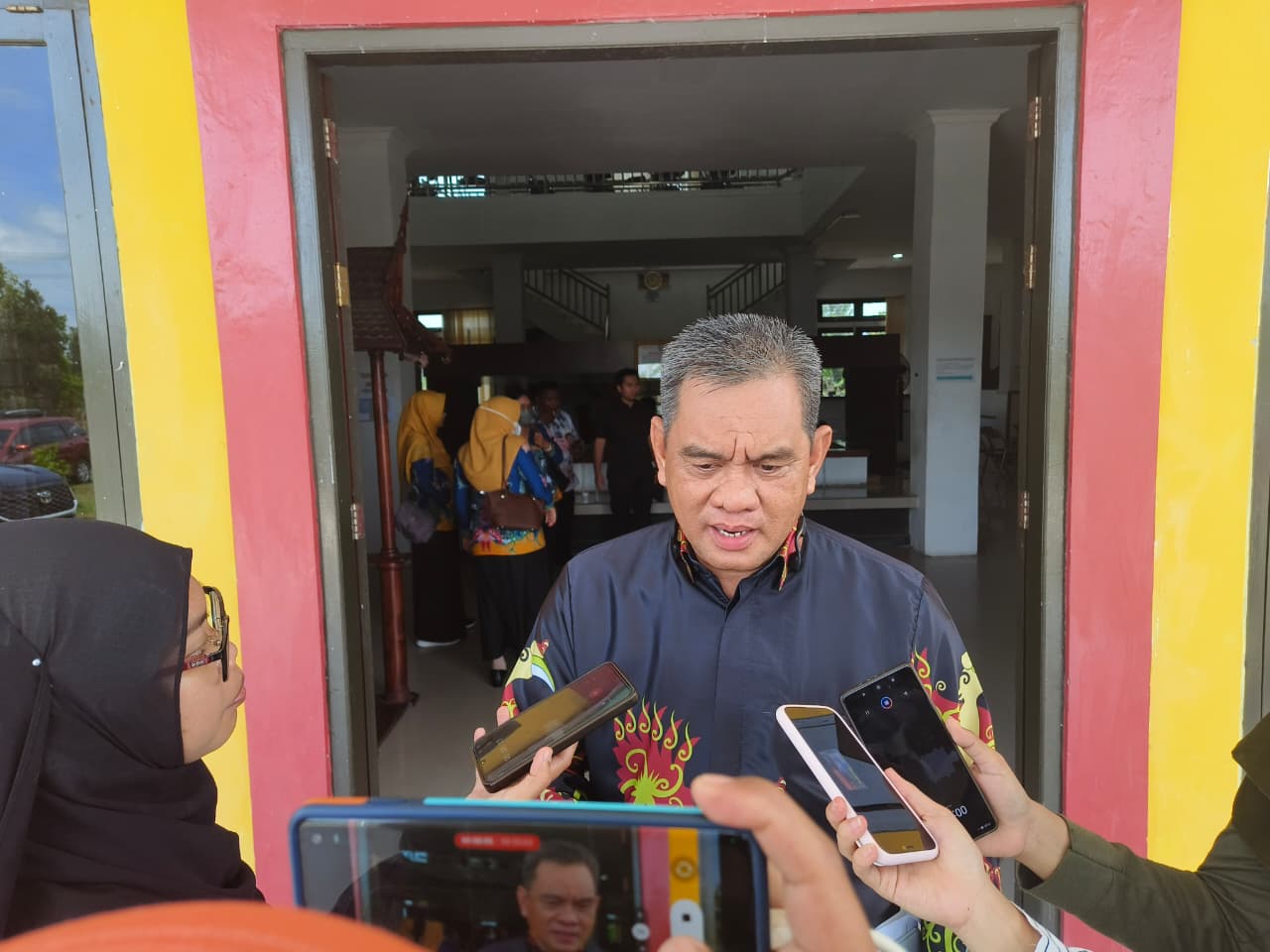 Asisten II Setda Kotim, Rody Kamislam, menegaskan usulan desa dan kelurahan harus dipilah agar benar-benar prioritas dan berdampak langsung bagi masyarakat.  (Akbar/Radar Sampit)