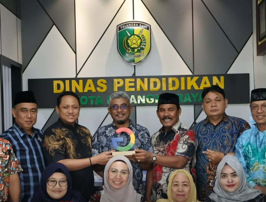 KUNJUNGAN : Dinas Pendidikan (Disdik) Kota Palangka Raya menerima kunjungan kerja studi komparatif dari Komisi II DPRD Kabupaten Barito Kuala,belum lama ini, Kamis (6/2/2026). (Disdik/Radar Sampit)