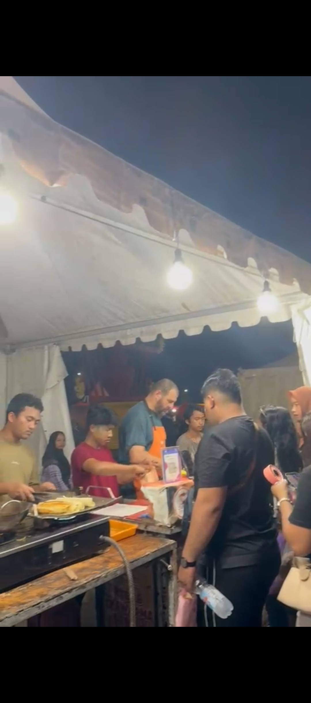 Masyarakat antusias datang pada gelaran Bazar Lamandau 2026.
