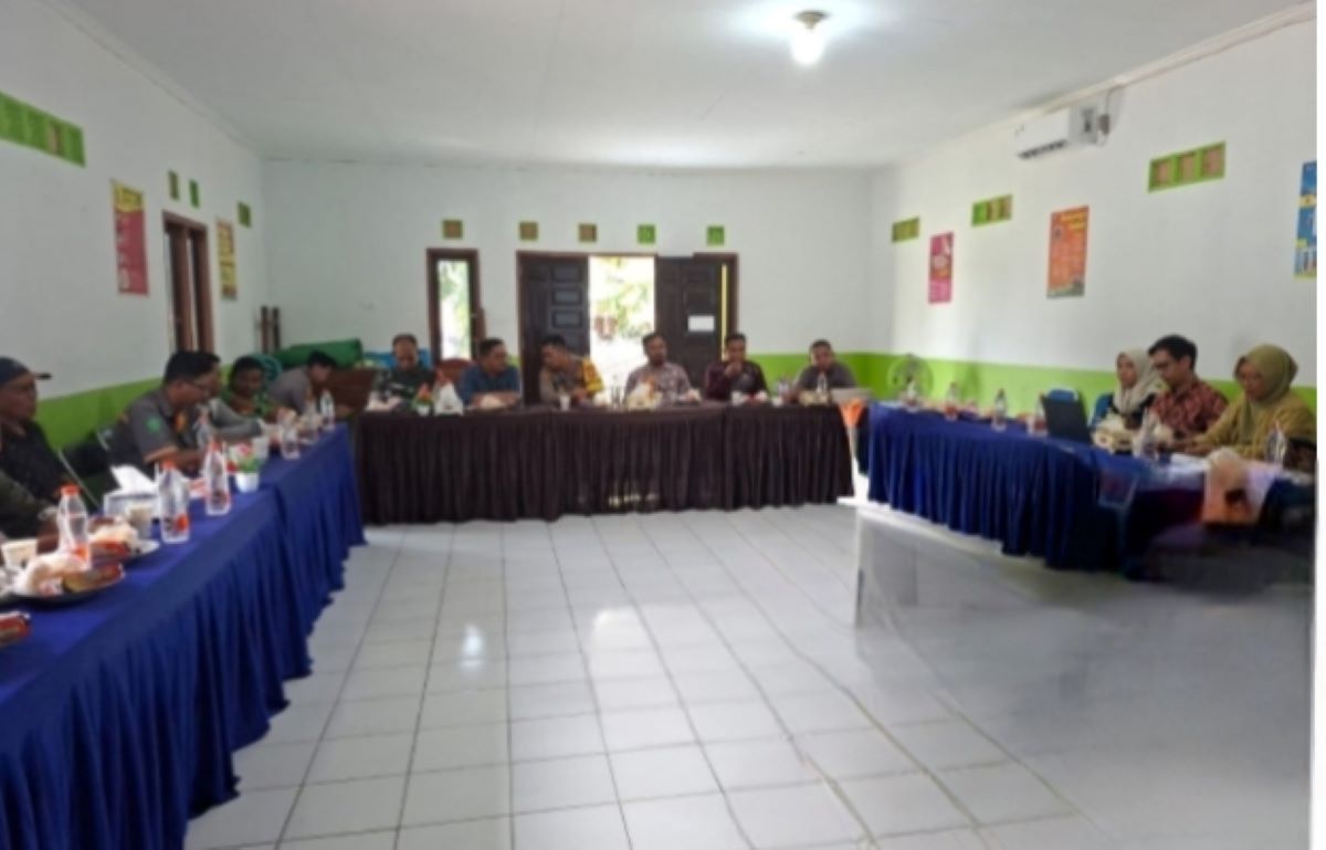 JAWAB KERESAHAN: Hasil uji laboratorium sampel air Danau Asam di Posyandu, Kelurahan Kotawaringin Hilir, Kecamatan Kotawaringin Lama, Kobar, Kamis (12/2/2026). FOTO: IST/RADAR SAMPIT