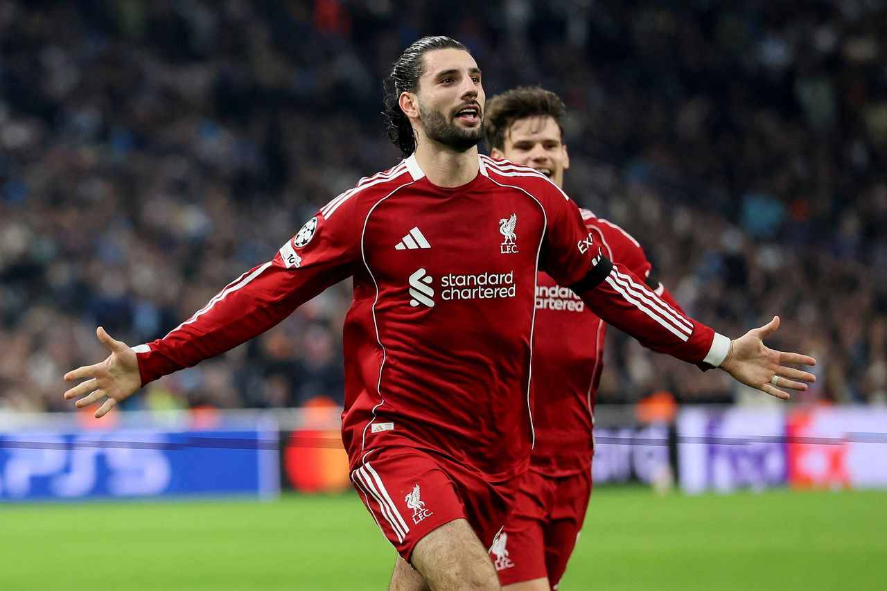 Striker Liverpool Dominik Szoboszlai, yang turut membawa timnya lolos ke babak 16 besar Piala FA 2025/2026.