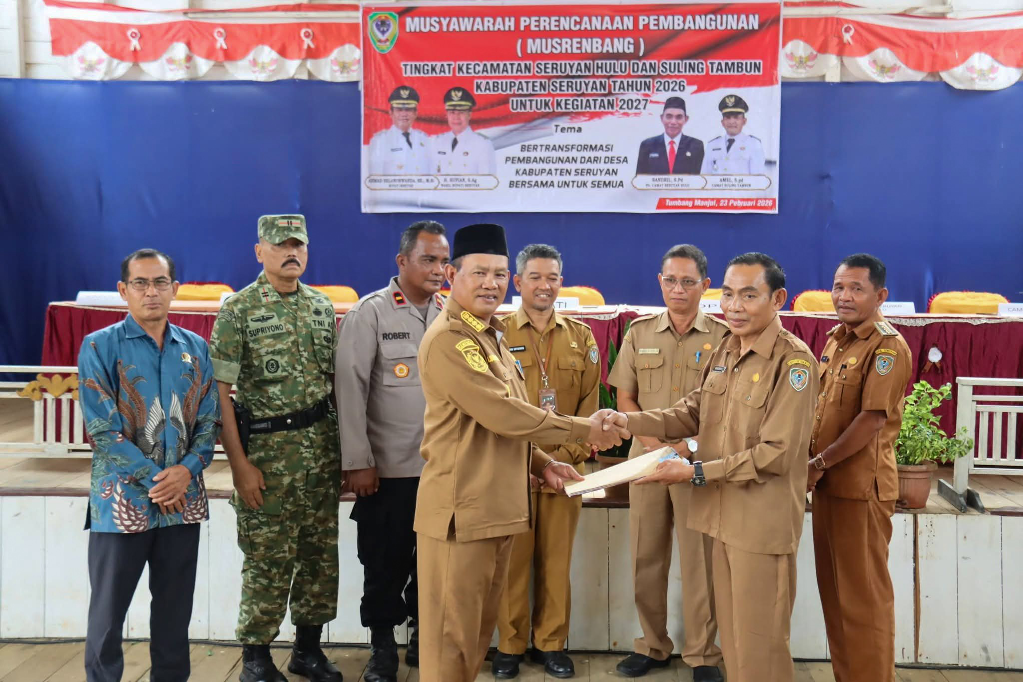Bupati Seruyan Ahmad Selanorwanda membuka Musyawarah Perencanaan Pembangunan di Tumbang Manjul, Senin (23/2).   