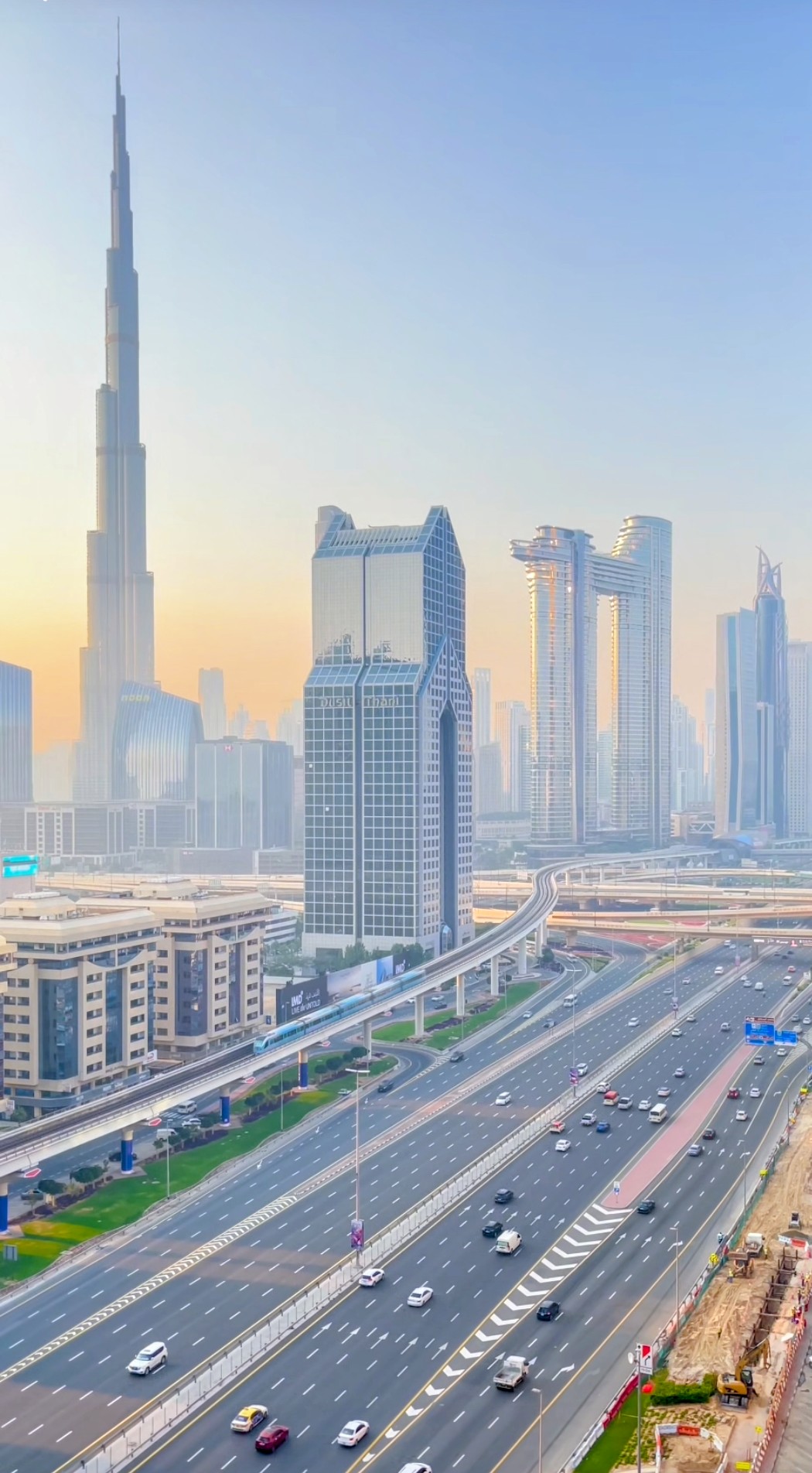 NEGARA KAYA : Salah sudut landscape jalanan di Kota Dubai,Uni Emirate Arab