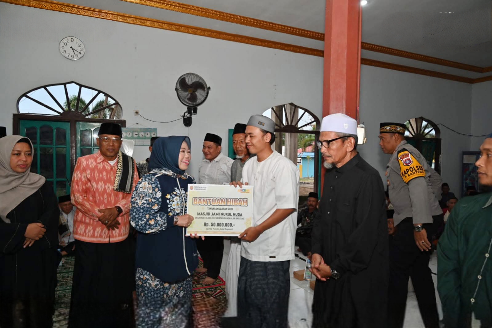 Kegiatan Bupati Kotawaringin Barat di Kecamatan Pangkalan Banteng.