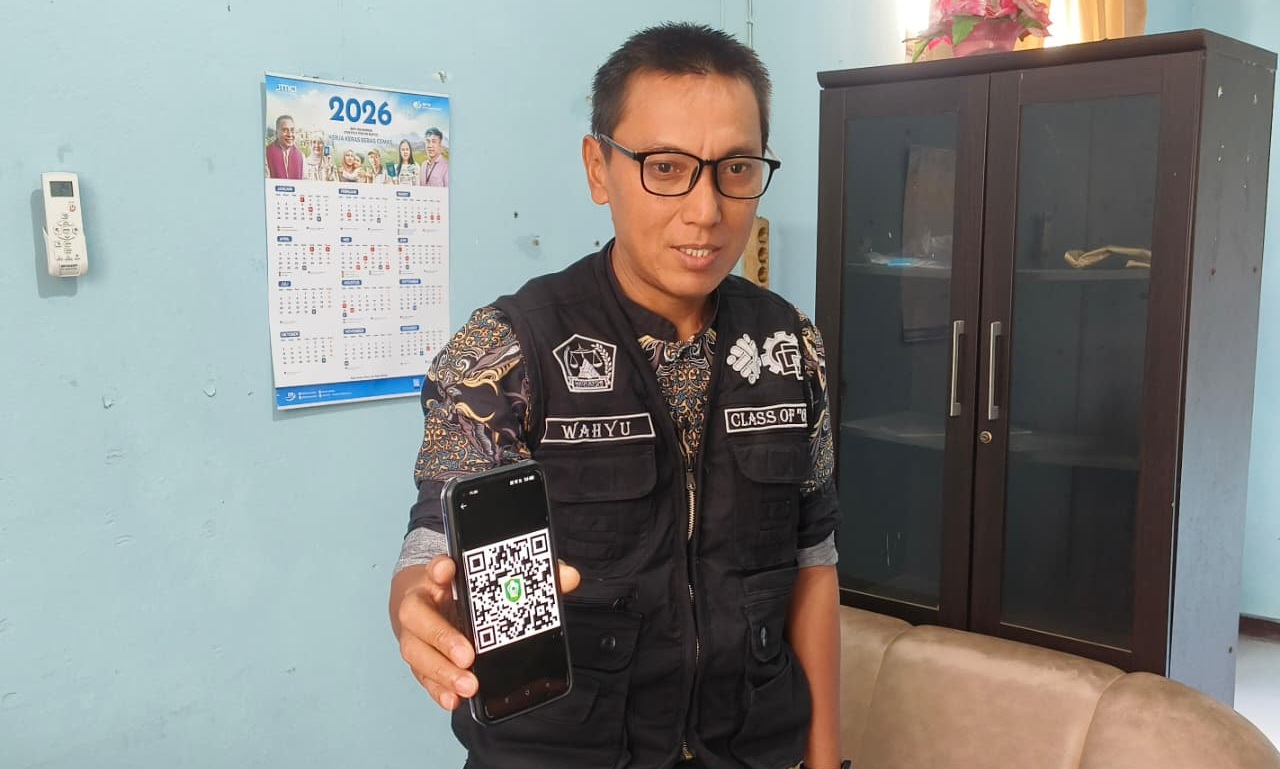 Disnakertrans Kotim membuka layanan pengaduan THR Keagamaan secara online guna mempermudah pekerja melaporkan pelanggaran pembayaran THR tanpa harus datang langsung ke kantor.  (Akbar/Radar Sampit)