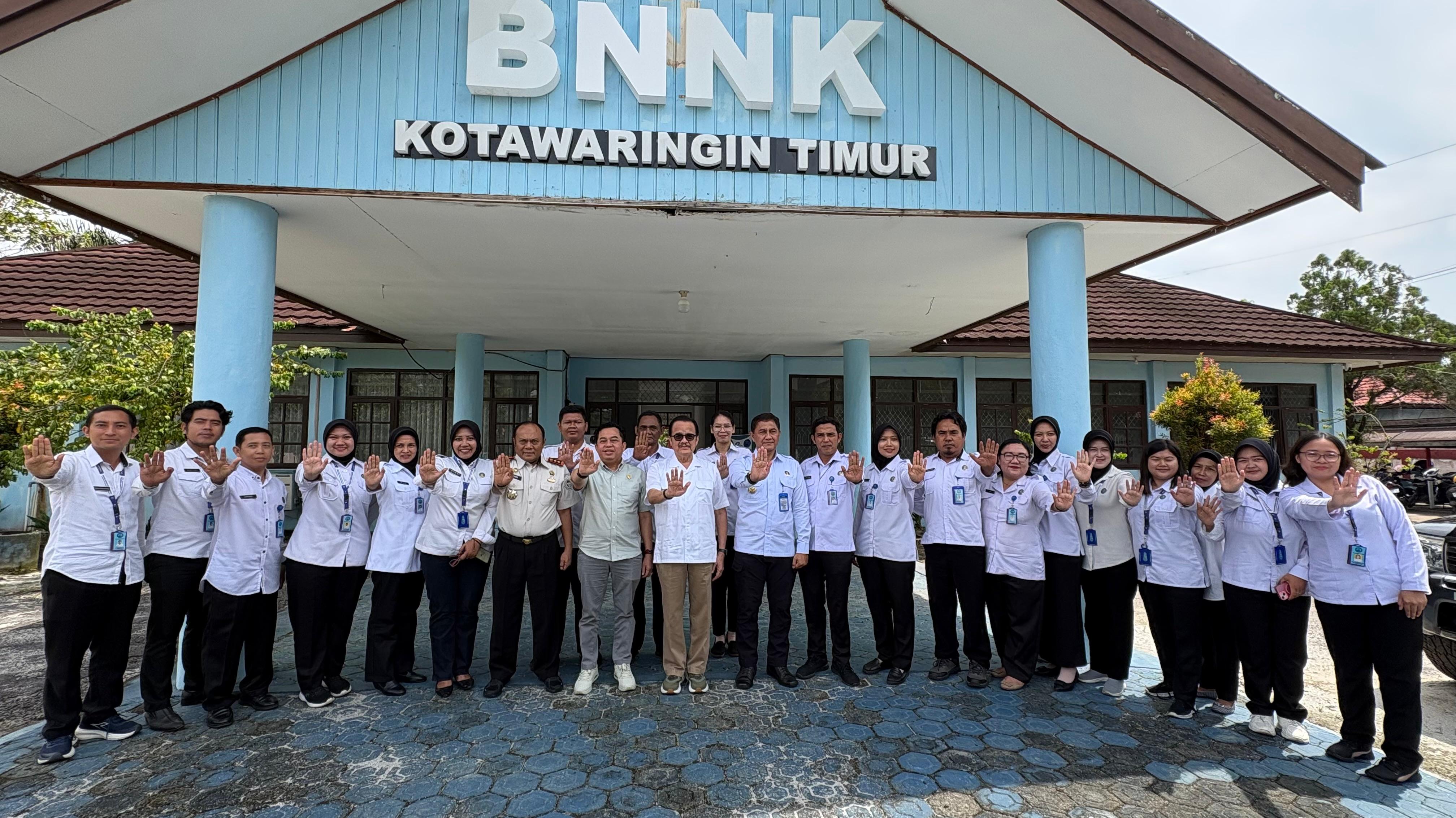 Kunjungan reses anggota Komite I DPD RI Agustin Teras Narang di BNNK Kotim, Jumat (27/2).