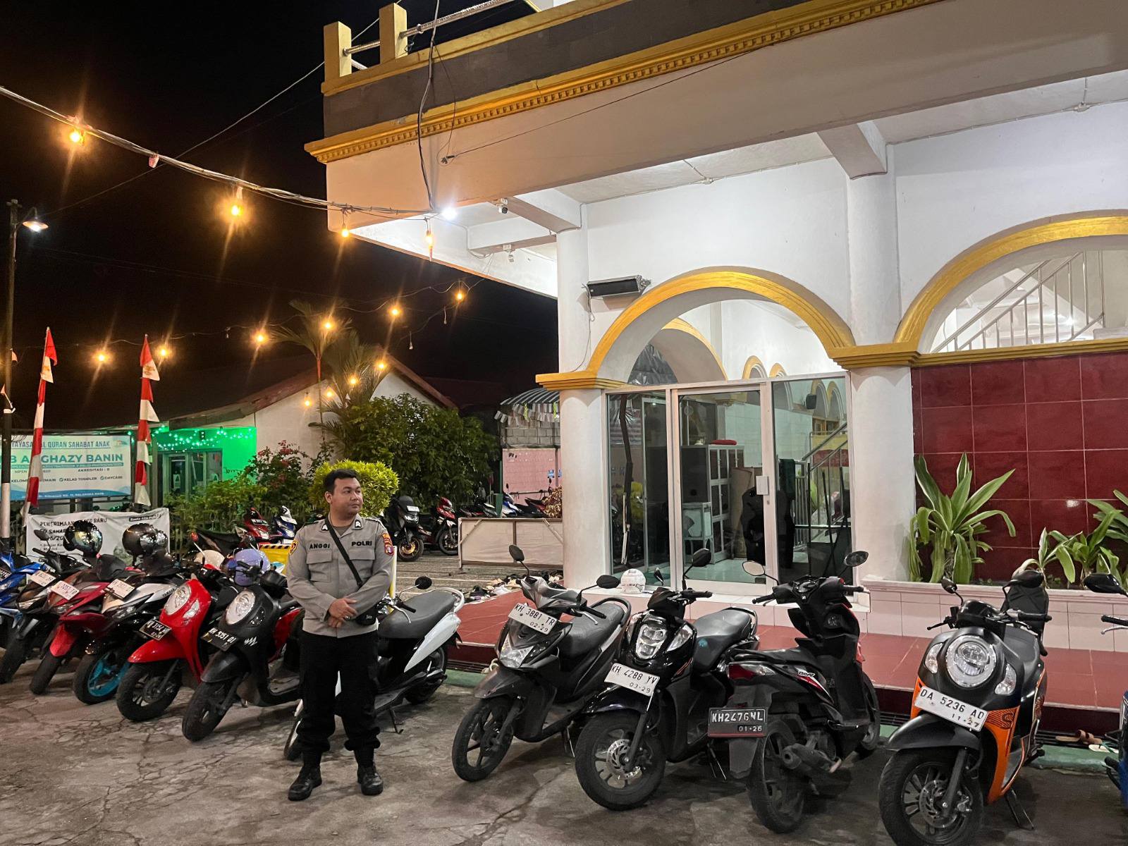 Demi menjaga situasi kamtibmas tetap kondusif, Polresta Palangka Raya menggelar pengamanan salat Tarawih di sejumlah masjid di Kota Palangka Raya.