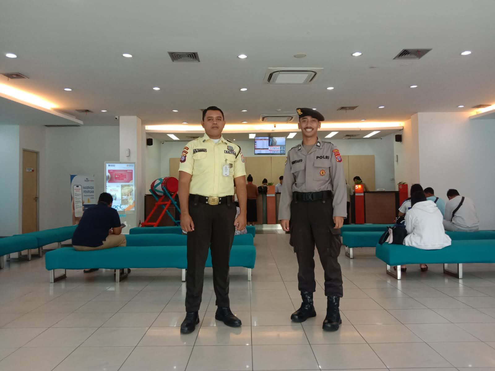 Satuan Pengamanan Objek Vital (Satpamobvit) Polresta Palangka Raya terus menggelar pengamanan dan patroli intensif di sejumlah kantor perbankan, Selasa (3/3/)