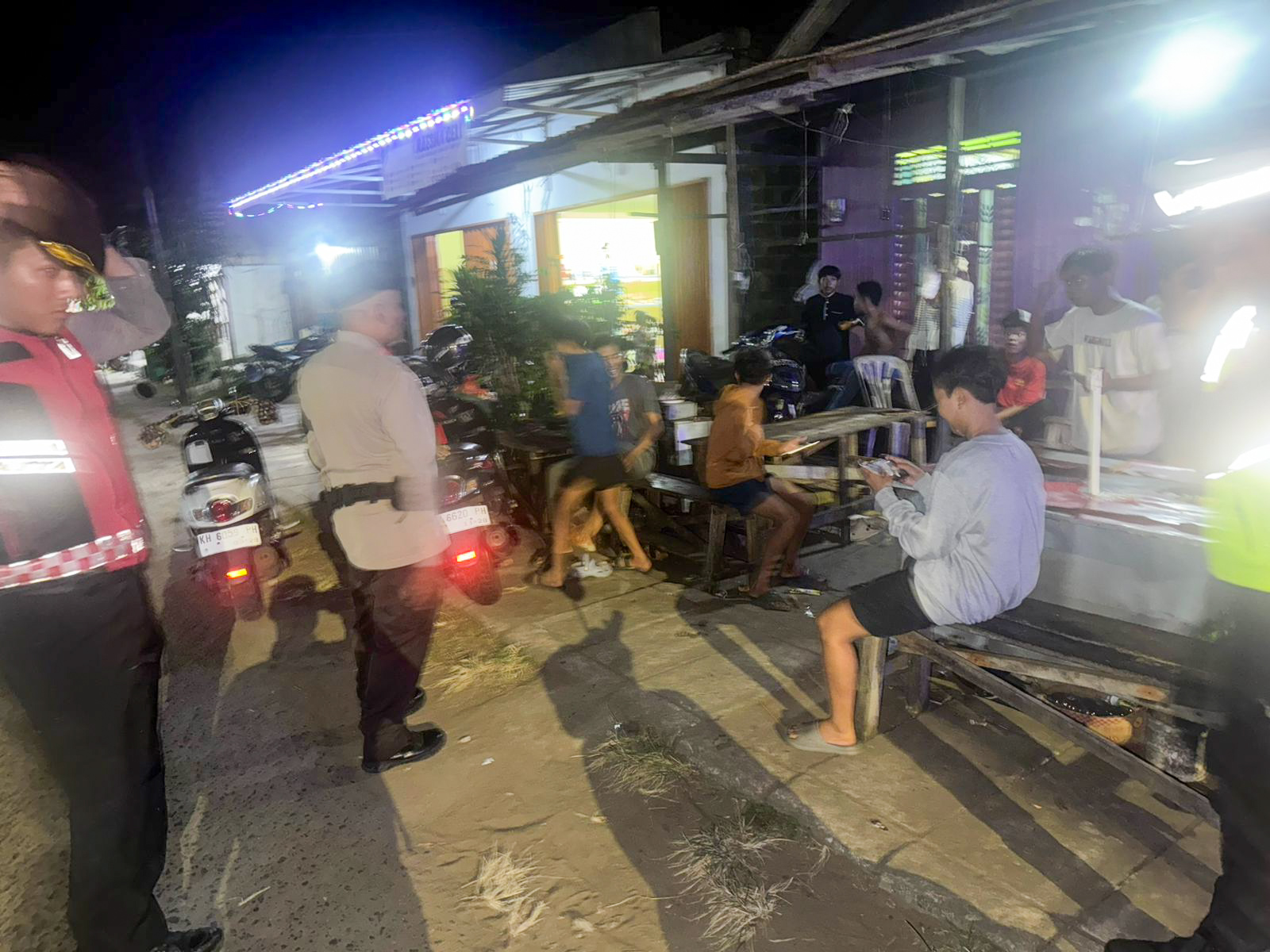 Perang Sarung  Resahkan Warga Kuala Pembuang