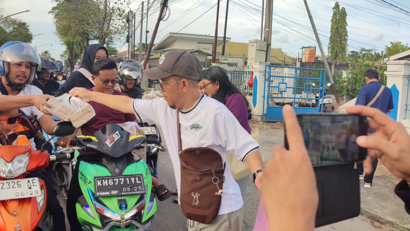 BERBAGI: Persatuan Wartawan Indonesia (PWI) Kalimantan Tengah kembali menunjukkan kepedulian sosialnya kepada masyarakat pada momentum Ramadan.&nbsp;DODI RADAR SAMPIT