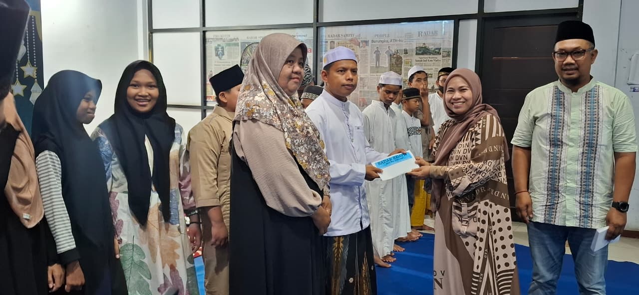 Keluarga besar Radar Sampit menggelar kegiatan buka puasa bersama dalam rangka Ramadan 1447 Hijriah/2026 Masehi