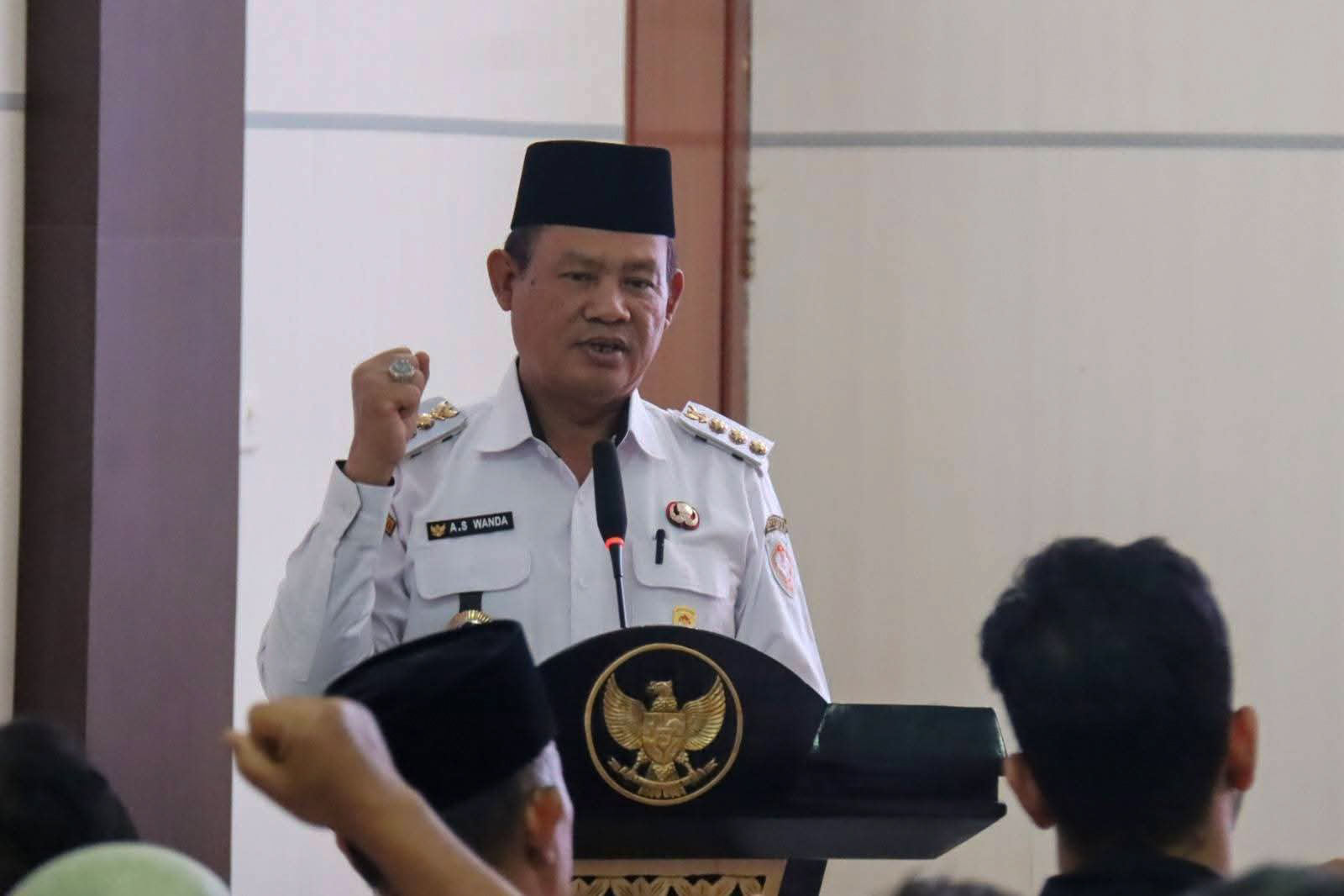 Bupati Seruyan Ahmad Selanorwanda membuka rapat rencana kerja pemerintah daerah (RKPD) Kabupaten Seruyan Tahun 2027 di Aula Bapperinda Seruyan, Rabu (11/3).