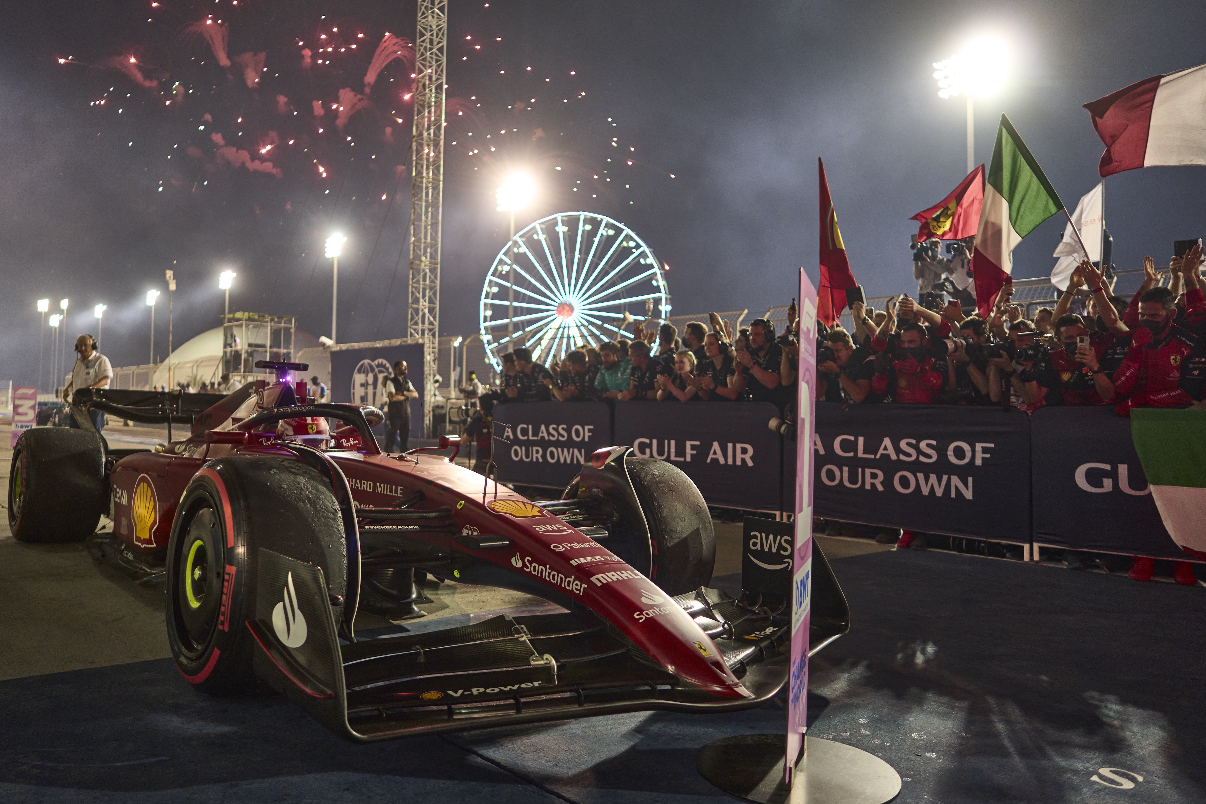 Gelaran Grand Prix Formula 1 ketika digelar di Bahrain, tahun lalu.
