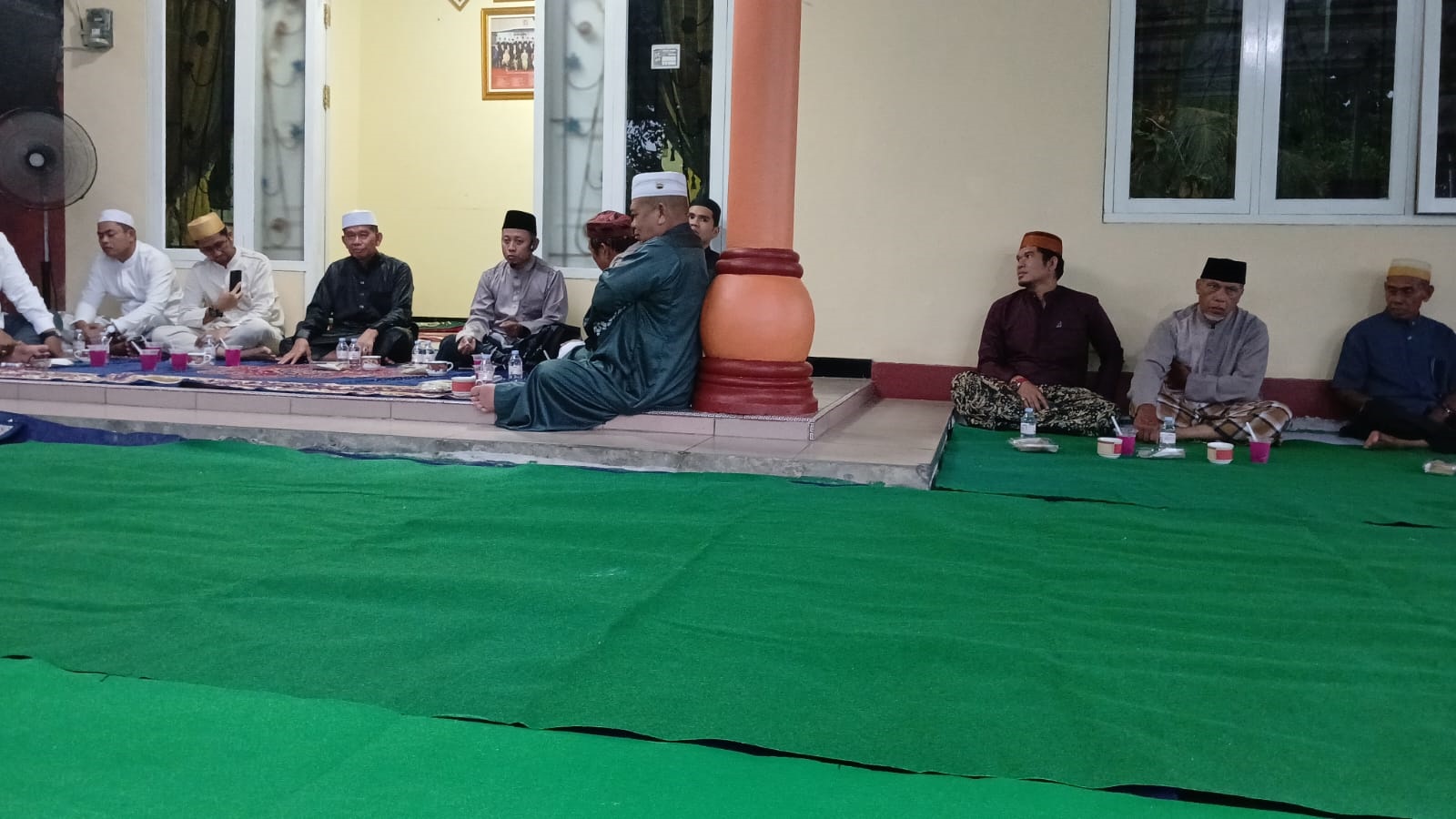 Buka bersama Kerukunan Keluarga Sulawesi Selatan di Sampit.  