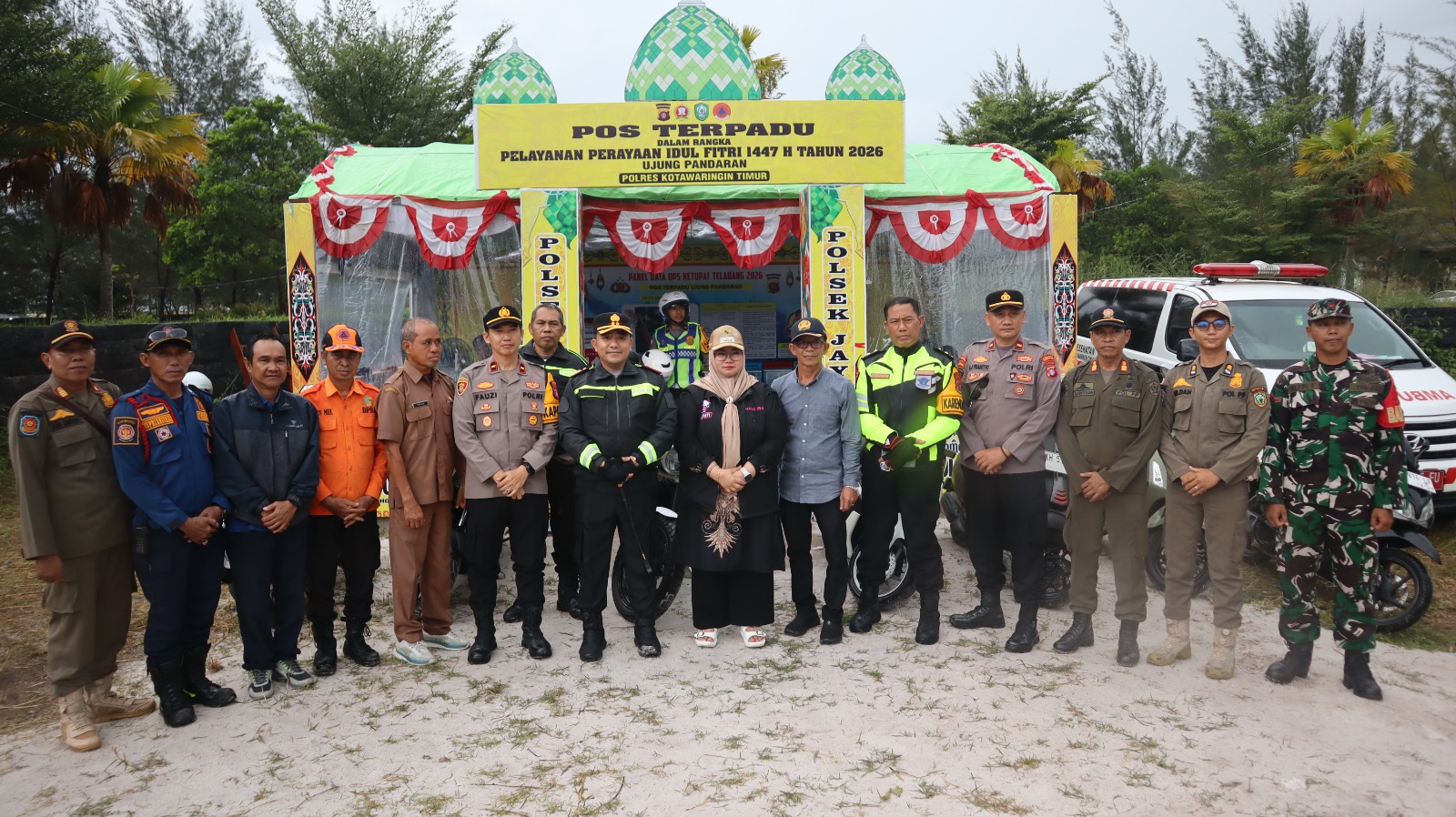 Wakil Bupati Kotim, Irawati bersama tim gabungan melakukan pengawasan di sejumlah objek wisata selama masa libur Lebaran. 