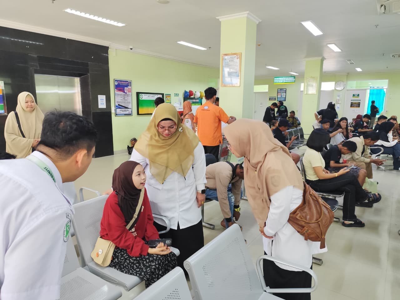 Wakil Bupati Kotim Irawati saat melakukan sidak ke RSUD dr Murjani Sampit, Rabu (25/3/2026).  