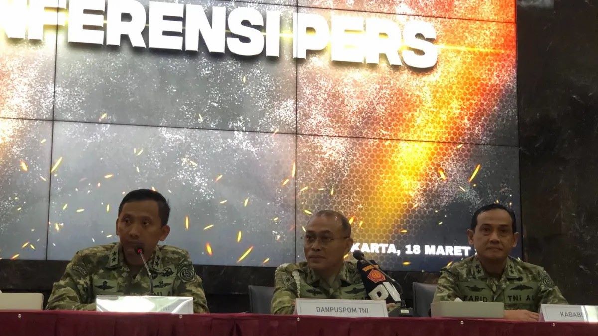 Mabes TNI menyampaikan keterangan terkait dengan peristiwa penyiraman air keras terhadap WakilKoordinator KontraS Andrie Yunus pada Rabu (18/3). 