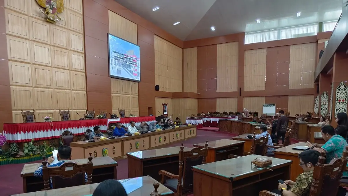 Ketua Komisi dan anggota saat rapat gabungan pembahasan jadwal kegiatan DPRD beberapa waktu lalu.(dok.yusho/radarsampit)