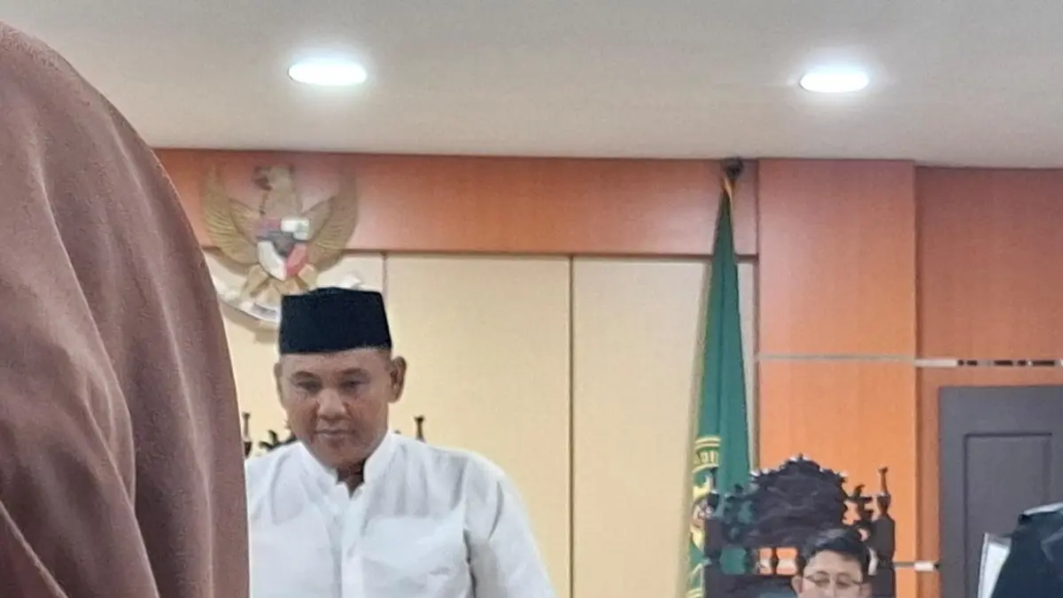 Terdakwa Supriadi saat disidangkan di PN Sampit (8/4/2026) (Rado/Radar Sampit)