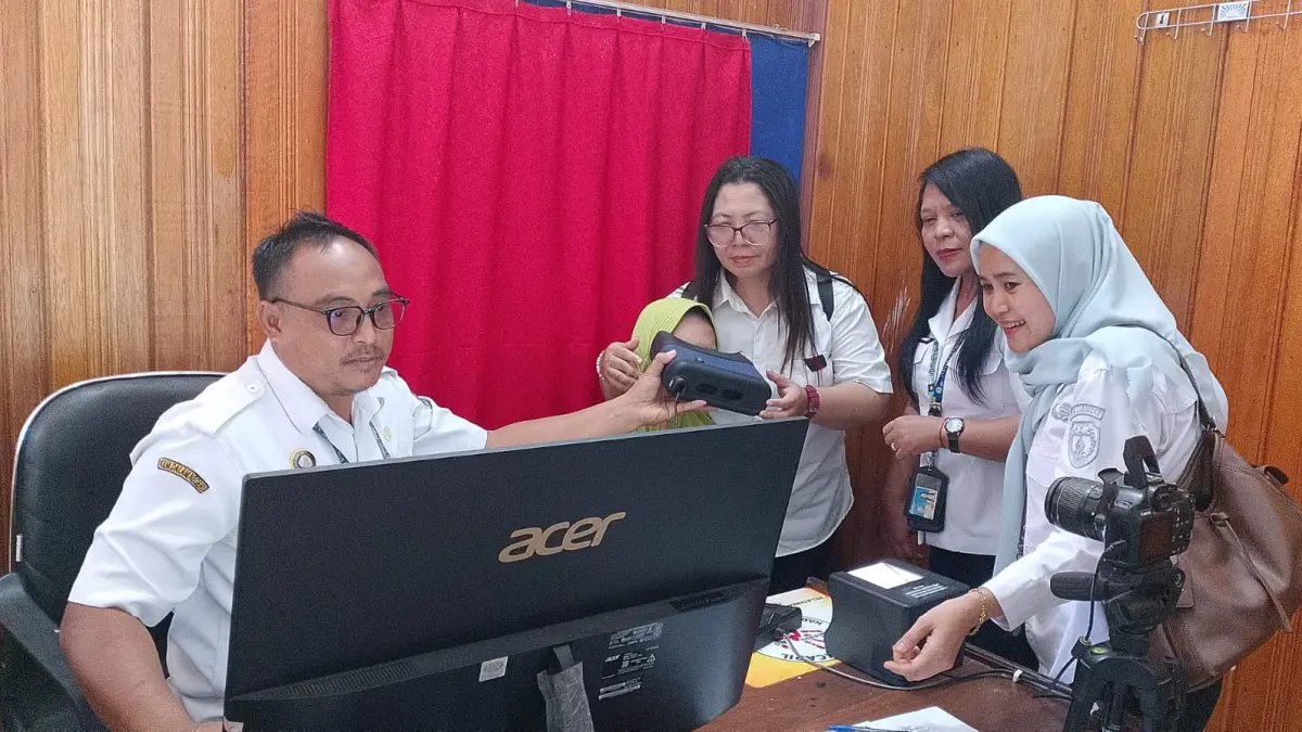 Kegiatan perekaman data ektp bagi ODGJ dan penyandang disabilitas (Dinsos/Radar Sampit)
