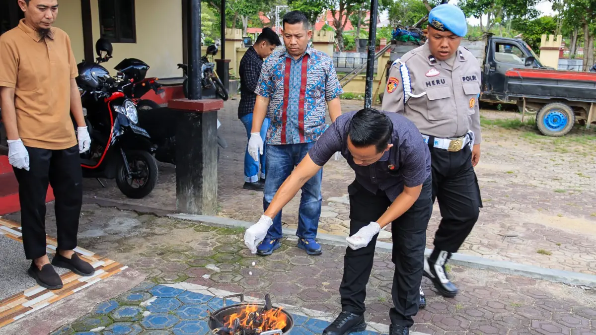 Pemusnahan Sabu di Polres Seruyan