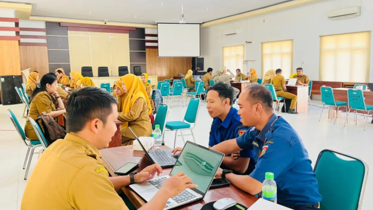 Evaluasi tindak lanjut rekomendasi Laporan Hasil Evaluasi (LHE) Akuntabilitas Kinerja Instansi Pemerintah (AKIP) di aula Integritas Inspektorat Kobar. (INSPEKTORAT KOBAR)