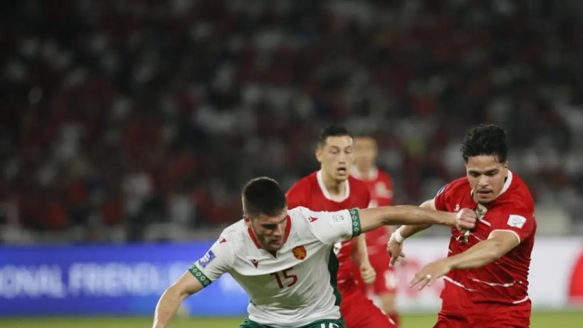 Pemain timnas Indonesia saat berhadapan dengan timnas Bulgaria, baru-baru tadi.(net)