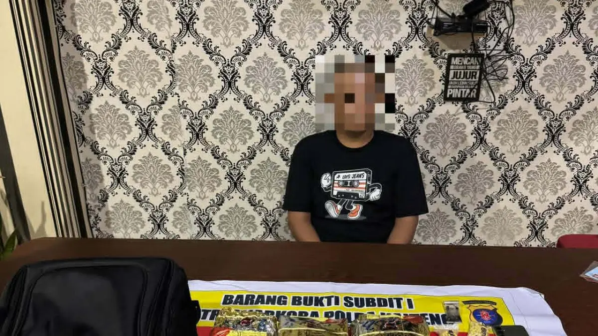 Direktorat Reserse Narkoba (Ditresnarkoba) Polda Kalimantan Tengah &nbsp;menangkap&nbsp;pengedar sabu di Jalan Murai, Palangka Raya, Selasa (7/4) pekan lalu. 