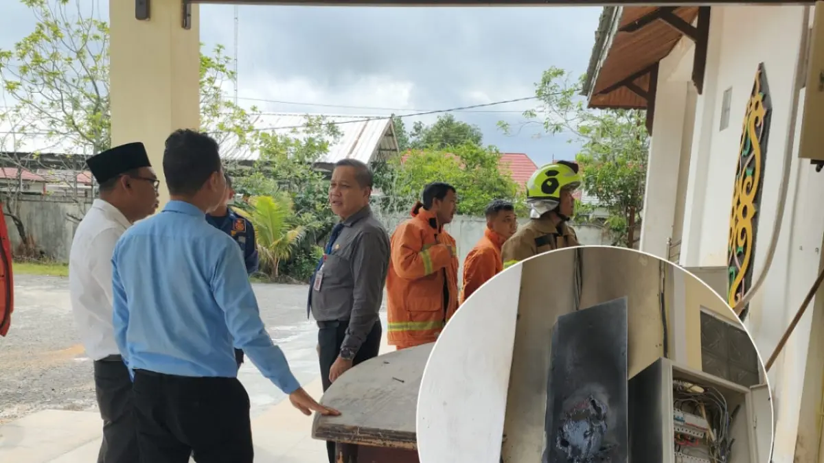Suasana di Kantor Dinkes Kotim, sesaat setelah terjadi korsleting liatring yang nyaris membakar bangunan yang berada di Jalan Jenderal Sudirman Kilometer 6,5 Sampit itu, Selasa (21/4/2026). 