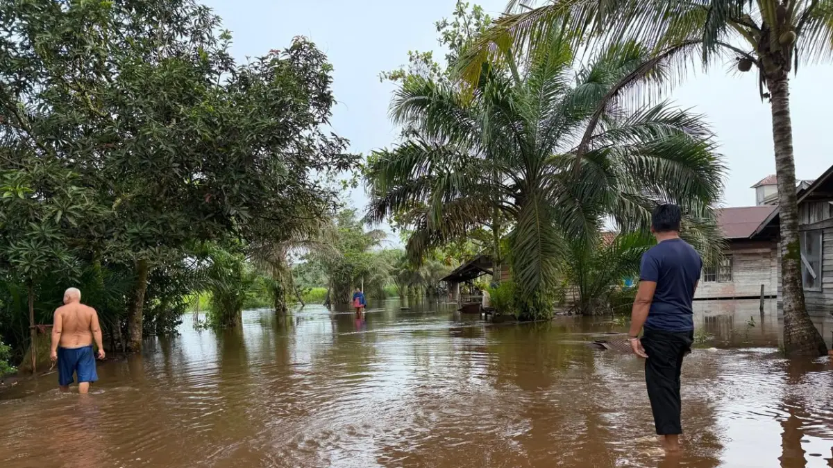 Banjir di Desa Sei Ubar Mandiri, Kecamatan Cempaga Hulu, Kabupaten Kotawaringin Timur, Kamis (23/4/2026). &nbsp;(TRC BPBD Kotim)&nbsp;