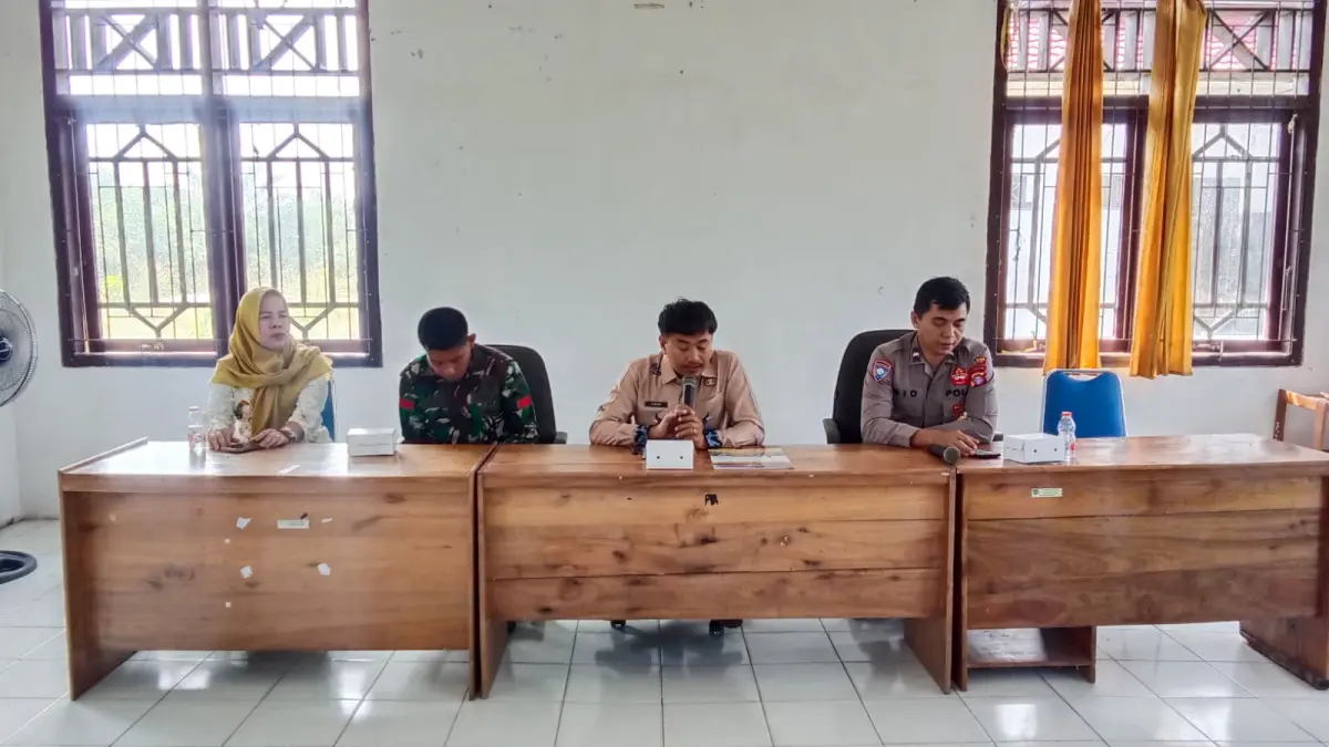 Pemerintah Kecamatan Hanau membentuk Satuan Tugas (Satgas) Orang Dengan Gangguan Jiwa (ODGJ) di Aula Kantor Kecamatan Hanau, Kamis (23/4). (rifani/radar sampit) 