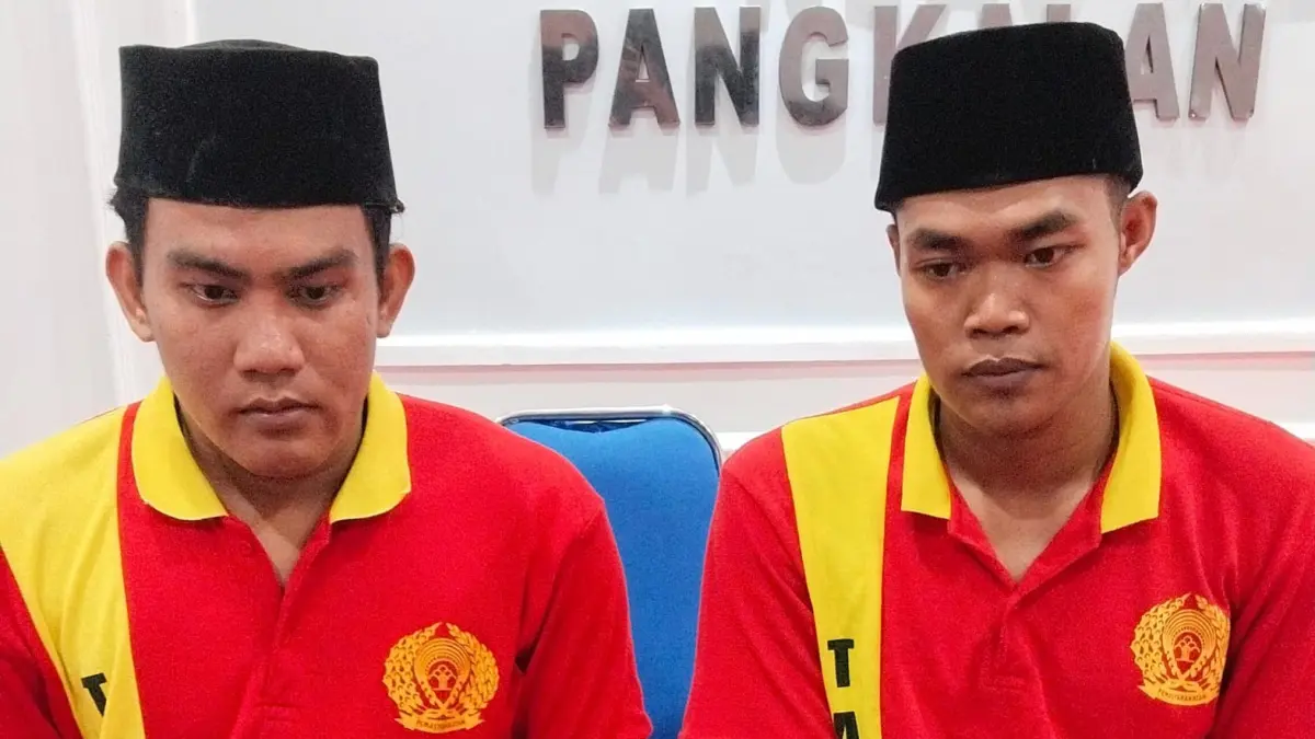 Terdakwa I Budi Indrawan divonis 5 tahun penjara, sedangkan Terdakwa II Eno divonis 4 tahun penjara. (ria/radarsampit)