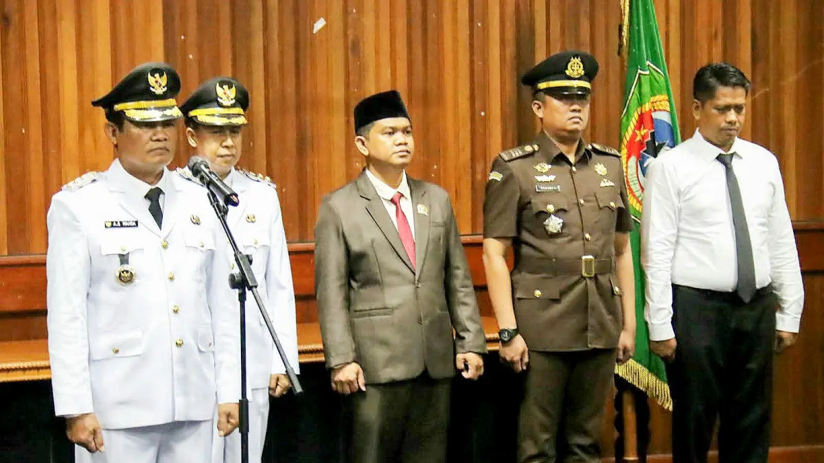 Bupati Seruyan Ahmad Selanorwanda bersama unsur forkopimda saat mengikuti upacara peringatan hari otonomi daerah ke 30, Senin (27/4).(rifani/radarsampit)