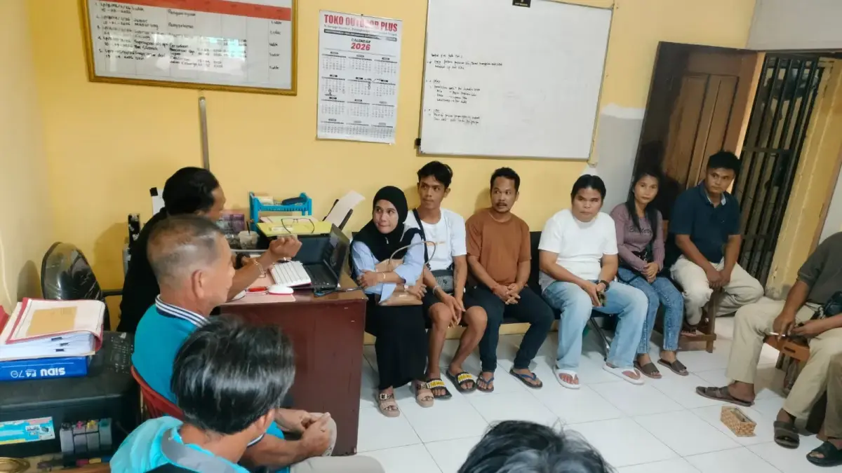 Keluarga korban melapor ke kantor polisi. (Humas Polres)