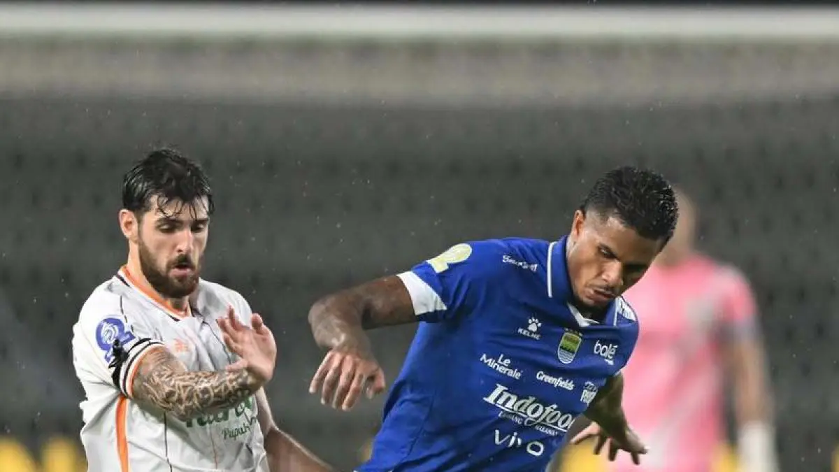 Rivalitas Borneo FC dan Persib Bandung akan semakin panas di sisa lima pertandingan, untuk menentukan juara Super League 2025/2026.(net)