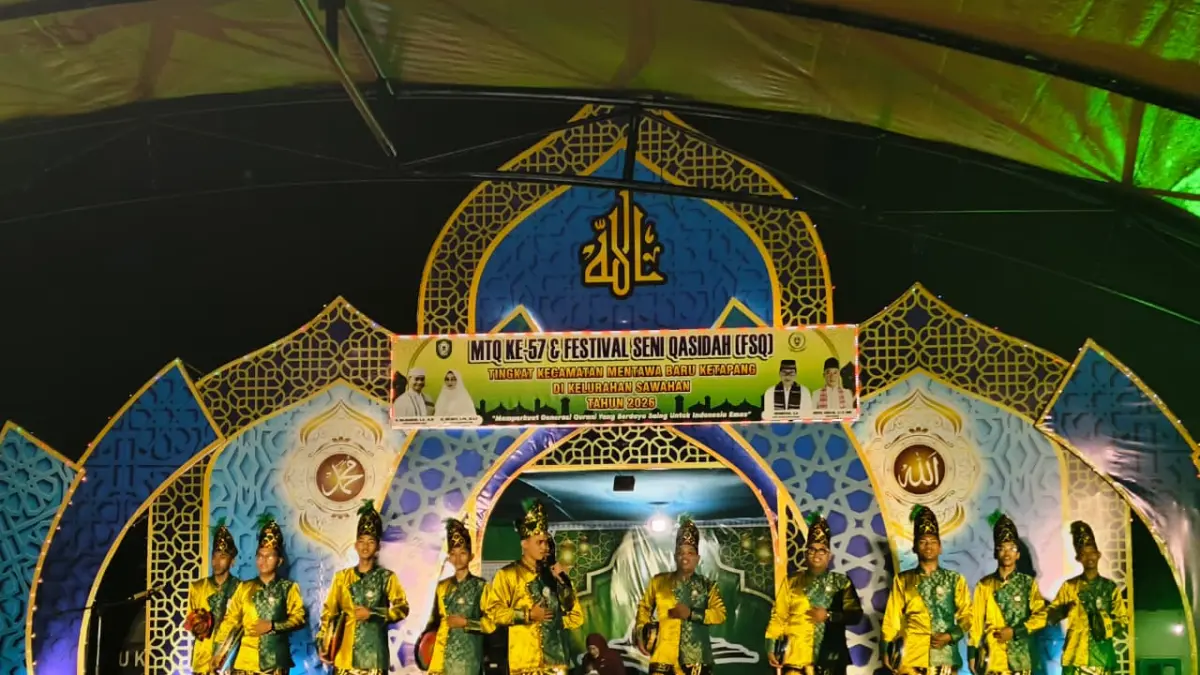 Salah satu peserta lomba yang unjuk gigi pada ajang MTQ dan FSQ ke-57 tingkat Kecamatan Mentawa Baru Ketapang yang digelar di Masjid Al Hidayah Jalan Antang Barat III Sampit.  (Akbar/Radar Sampit)