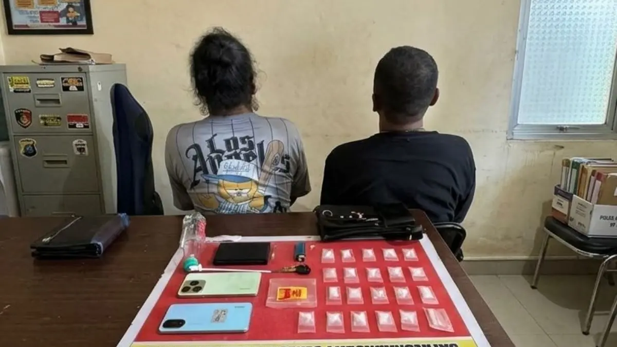 NARKOBA : Dua pengedar sabu-sabu dibekuk polisi di kawasan Katimpun, Jekan Raya, Palangka Raya, Selasa (28/4/2026). FOTO: IST/RADAR SAMPIT
