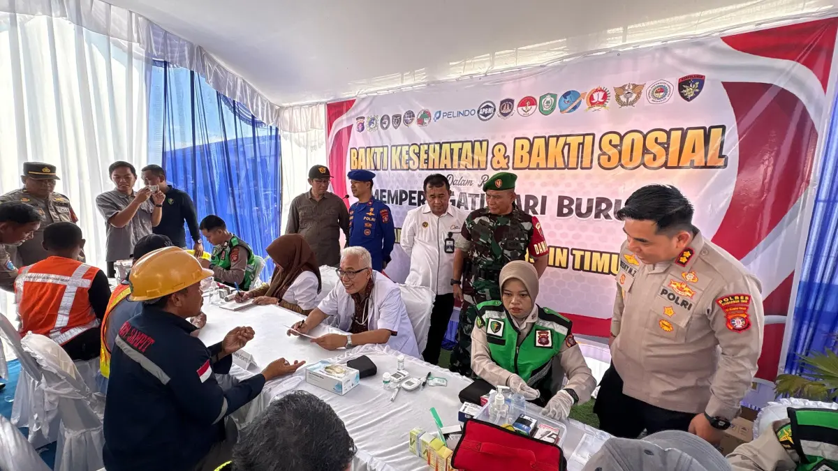 Suasana Bakti Sosial dan Bakti Kesehatan pada peringatan Hari Buruh Internasional di Sampit, Jumat (1/5).(yuni/radarsampit)