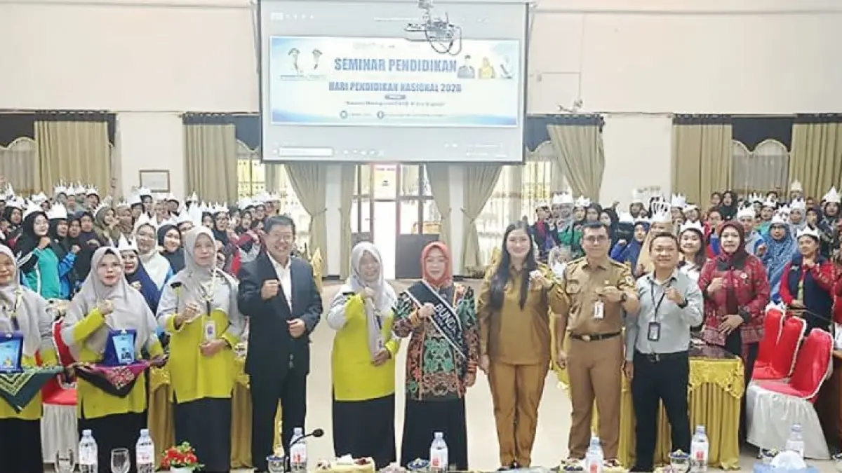 FOTO BERSAMA: Seminar Pendidikan yang digelar KKKTK Kotim di Aula Sei Mentaya Bapperida Kotim, Selasa (5/5/2026). FOTO: IST/RADAR SAMPIT 