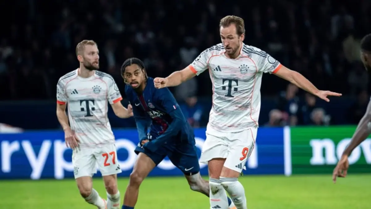 Striker Bayern Muchen Harry Kane saat turun di laga di kandang PSG Prancis pada leg 1 Liga Champions Eropa 2025/2026.(net)