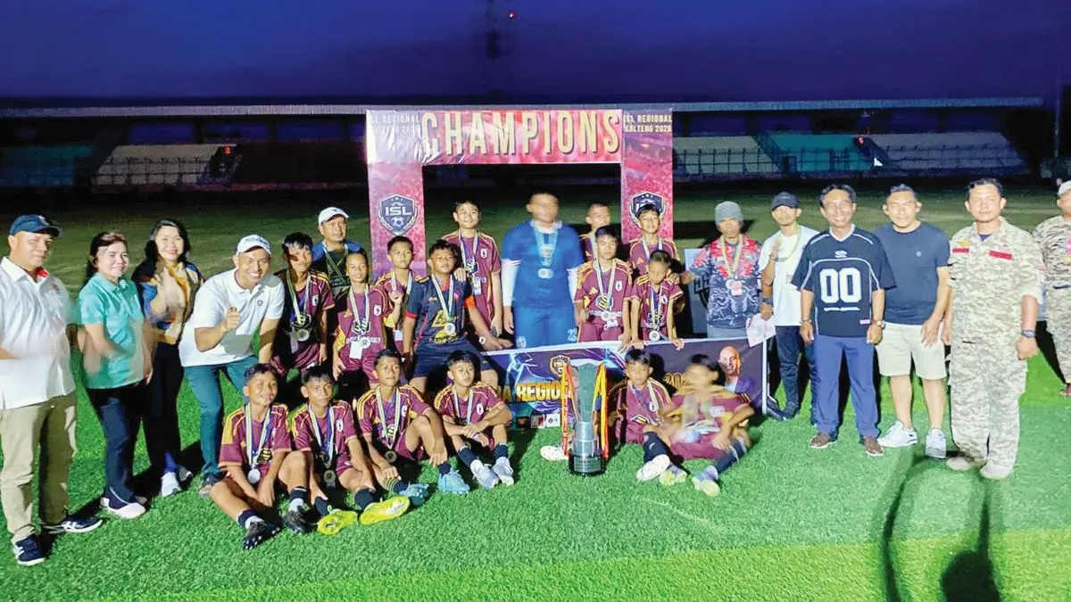 SEPAK BOLA: SBB AMK Sampit kategori U-13 meraih juara 1 Liga Sentra yang digelar di Palangka Raya, belum lama tadi. FOTO: IST/RADARSAMPIT 