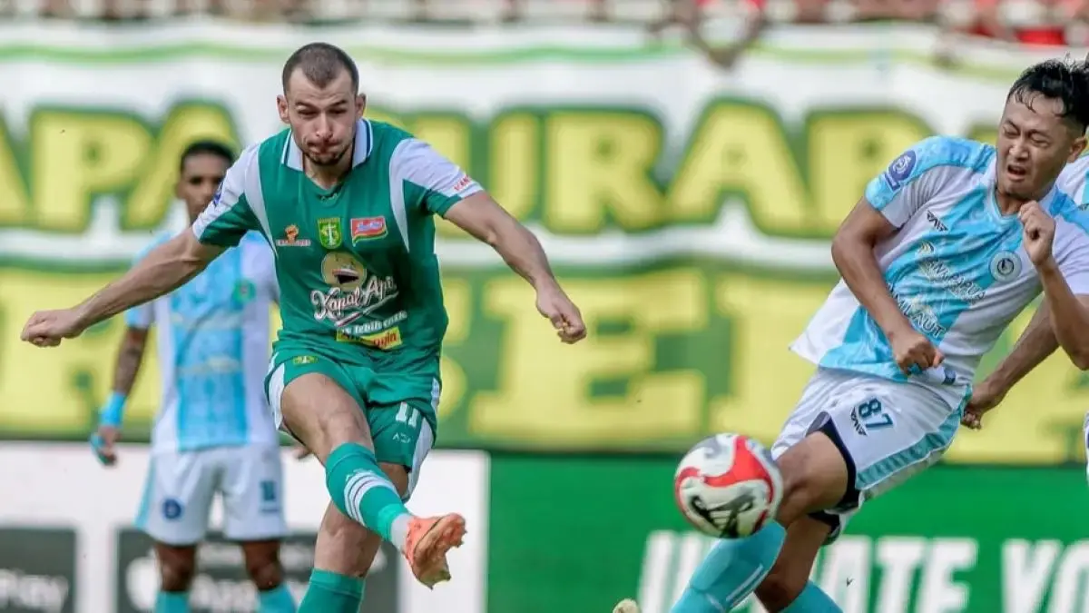 Bonek sindir halus Mihailo Perovic. (Dok. Persebaya Surabaya)