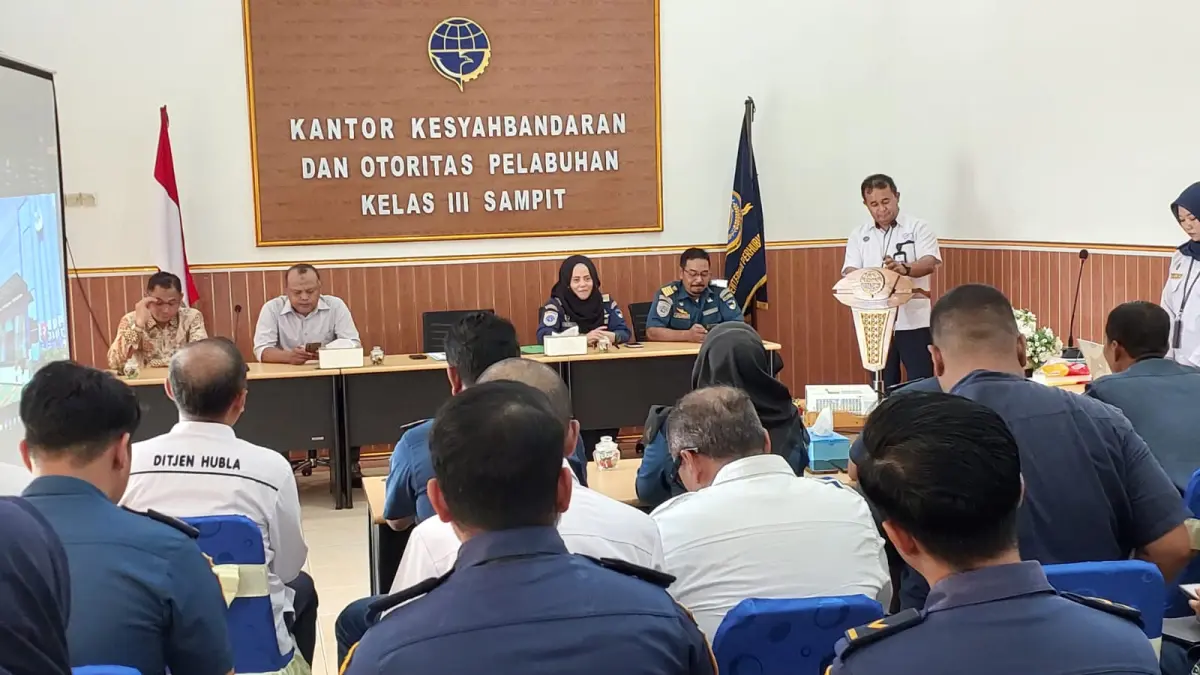Rapat Peningkatan Pelayanan Kepelabuhanan di KSOP Sampit