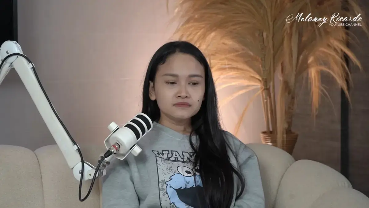 Karen Hertatum, istri Dede Sunandar. (YouTube: Melaney Ricardo)