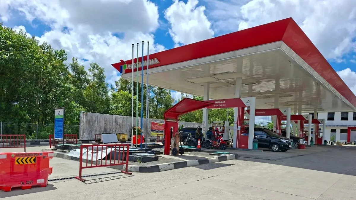 SPBU : Suasana pelayanan di SPBU Kuala Kurun yang tidak lagi terjadi antrean panjang kendaraan, Kamis (14/5/2026). FOTO : ARHAM SAID/RADAR SAMPIT