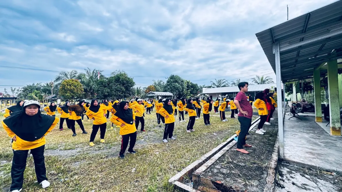 Semangat para lansia di Bagendang Tengah, saat senam bersama. (istimewa/Pemdes)
