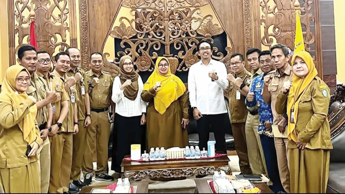 PERTEMUAN: Wabup Kotim Irawati saat pertemuan bersama Kepala BPKP Kalteng di Rumah Jabatan Bupati Kotim, Senin (18/5/2026). FOTO: IST/RADAR SAMPIT