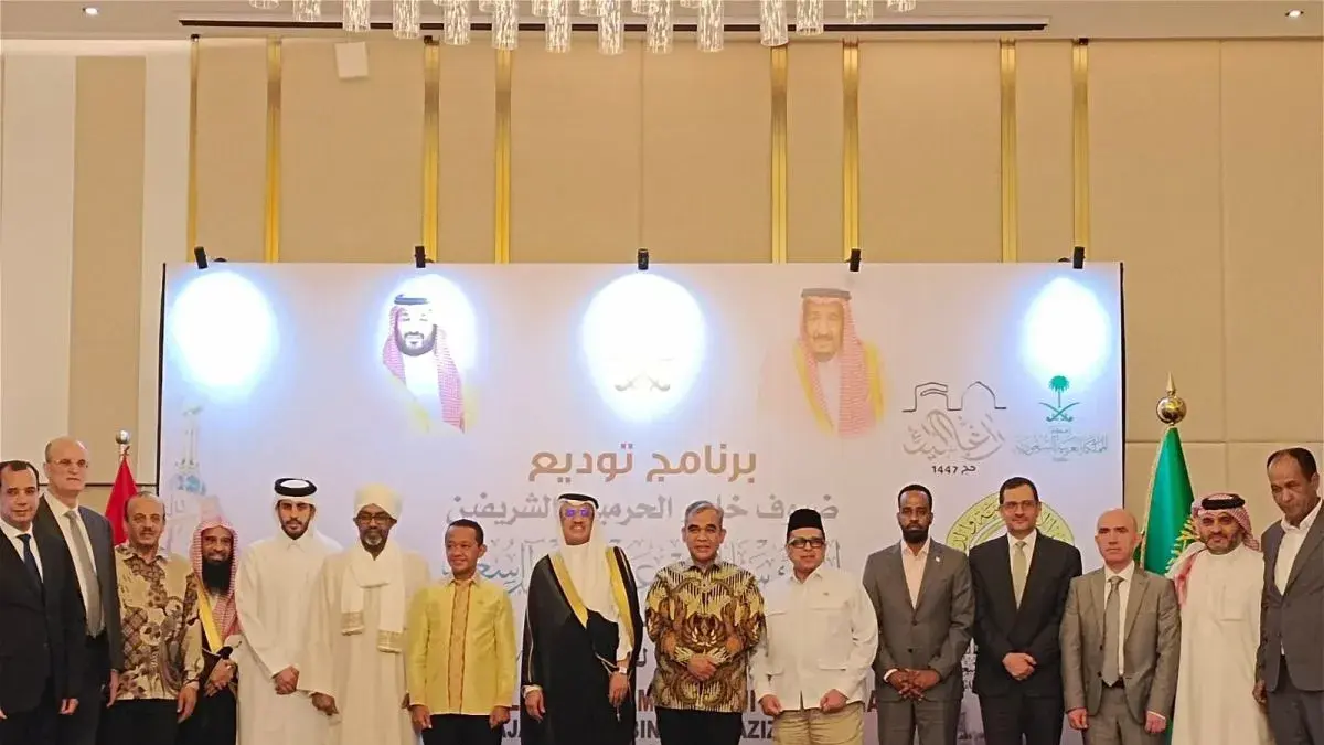 Duta Besar Arab Saudi untuk Indonesia, Faisal Abdullah H. Amodi (tengah) pada acara pelepasan para calon haji Indonesia di Jakarta, Selasa (19/5/2026). (dok/antara)