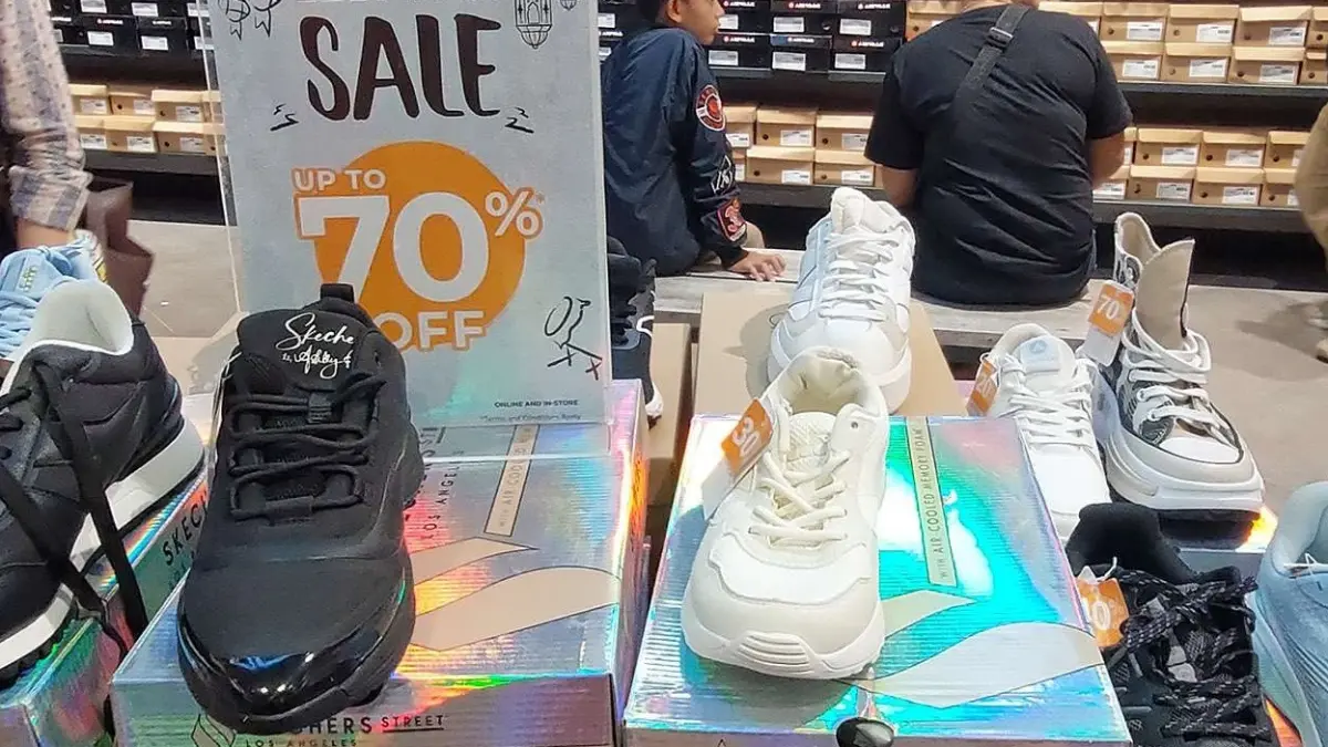 Produk sepatu yang sering mendapatkan program diskon di sejumlah mal di Jakarta. (istimewa)